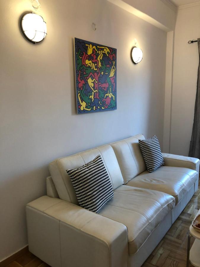 Cosy Apartment In Metaxourgeio Atene Esterno foto